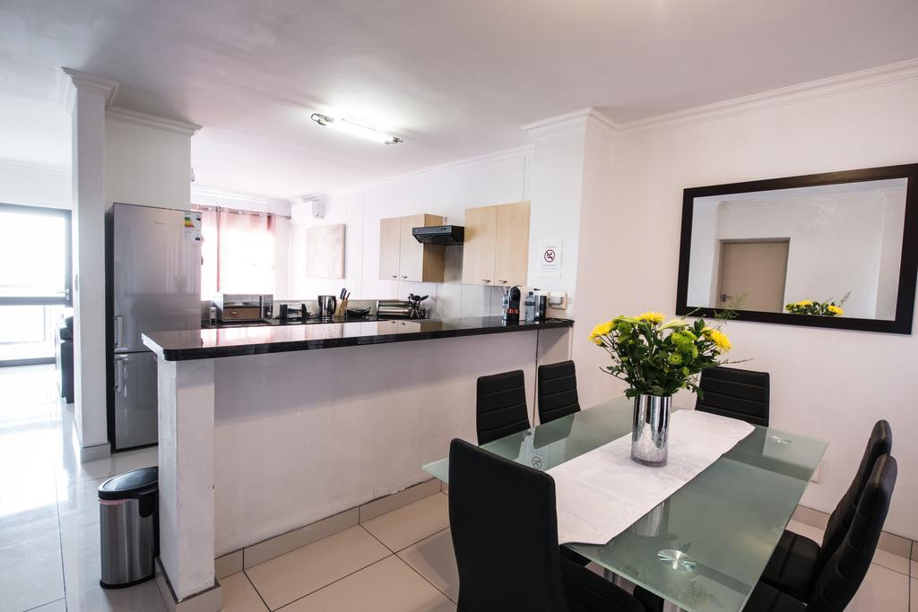 יוהנסבורג Prestige Apartments Sandton At Westpoint חדר תמונה